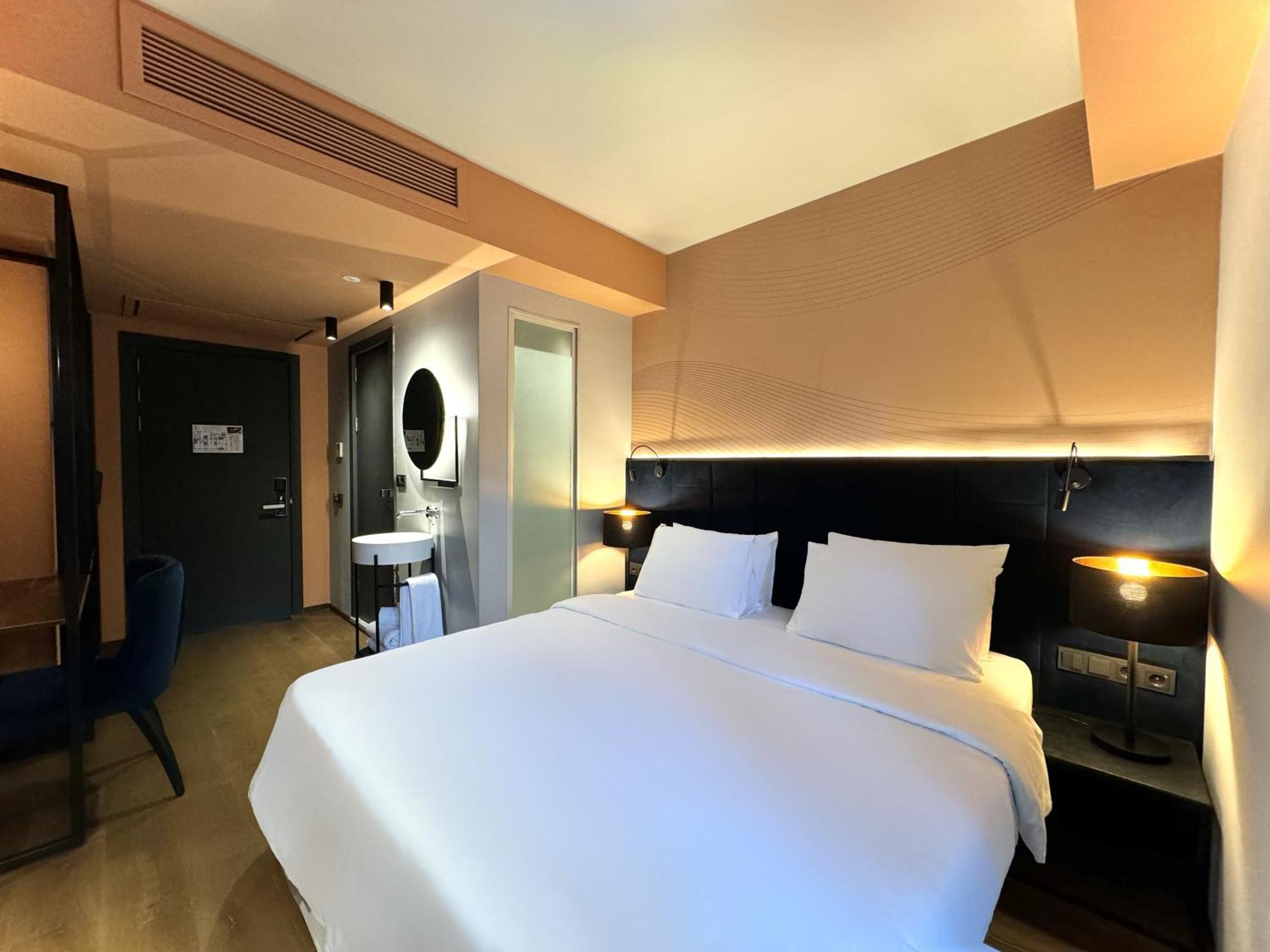Tbilisi Edition - Design Hotel & Private Spa מראה חיצוני תמונה