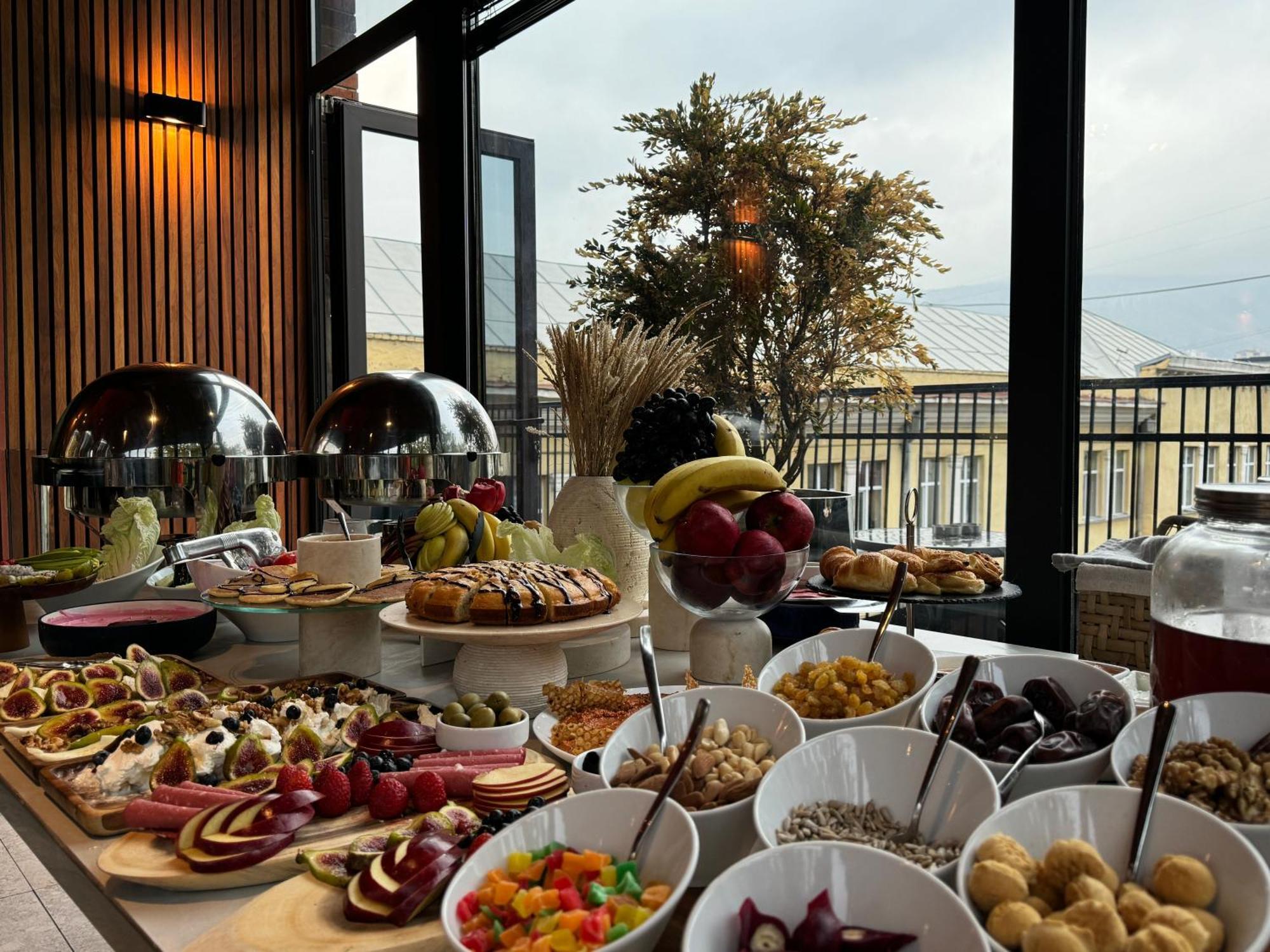 Tbilisi Edition - Design Hotel & Private Spa מראה חיצוני תמונה